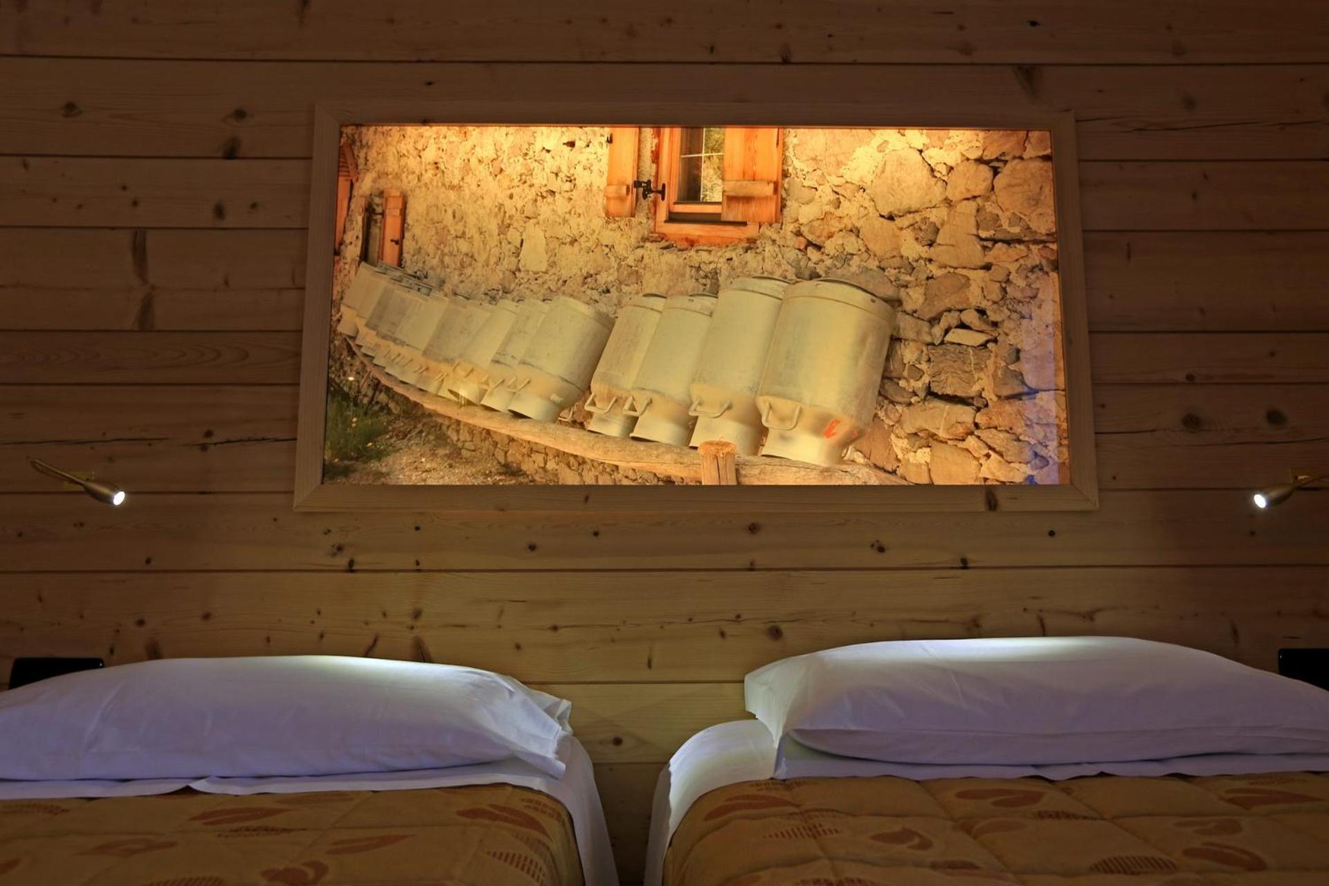 Hotel Ladina Campitello di Fassa Exteriör bild